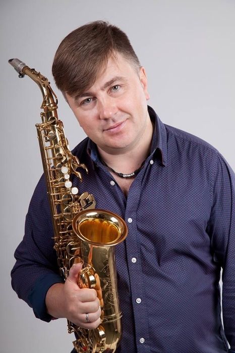 Саксофонист профи