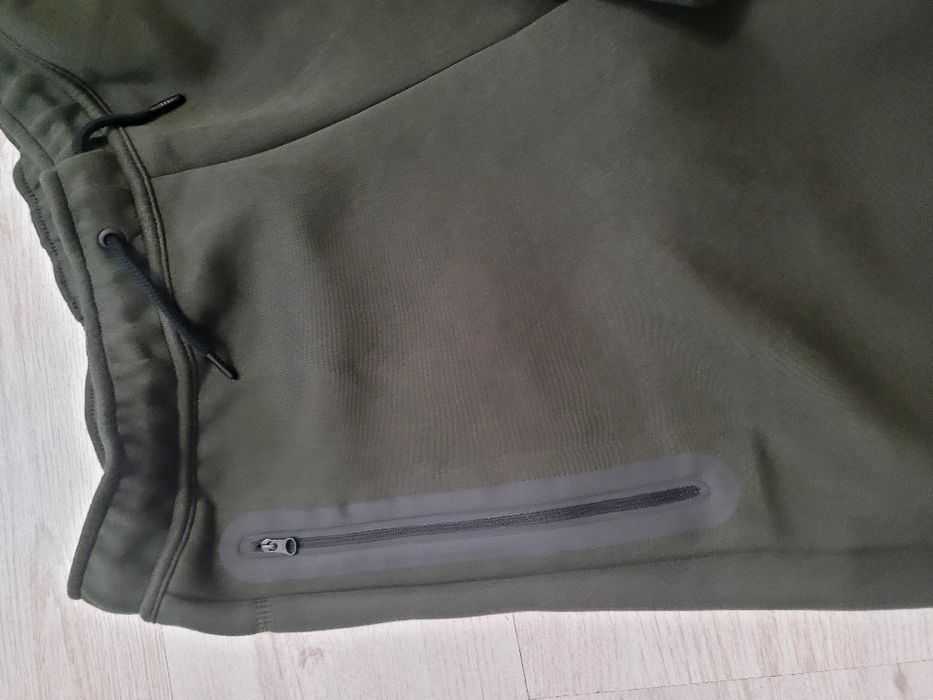 Шорти дітячі NIKE Sportswear Tech Fleece нові original