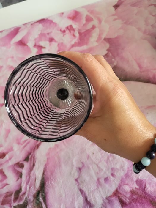 Szklanka kielich na nóżce 270 ml