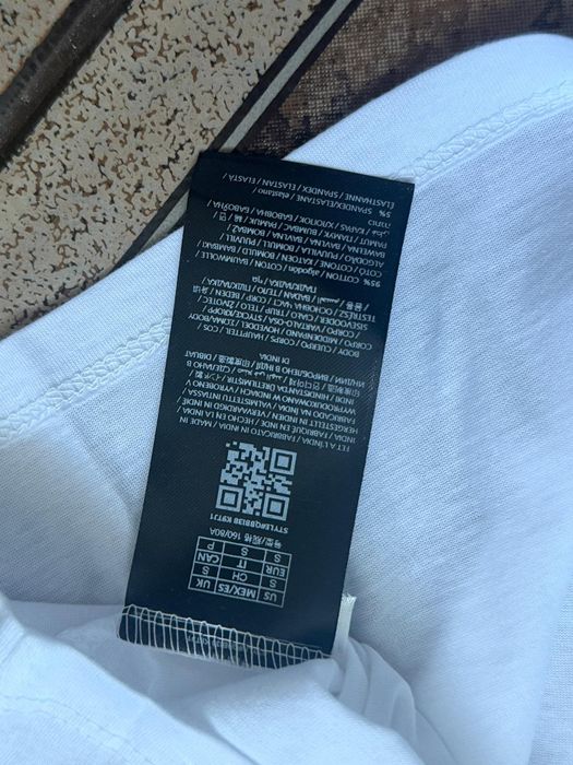 T-shirt, koszulka Guess