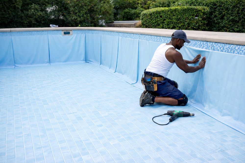 Instalaçao de tela armada em piscina