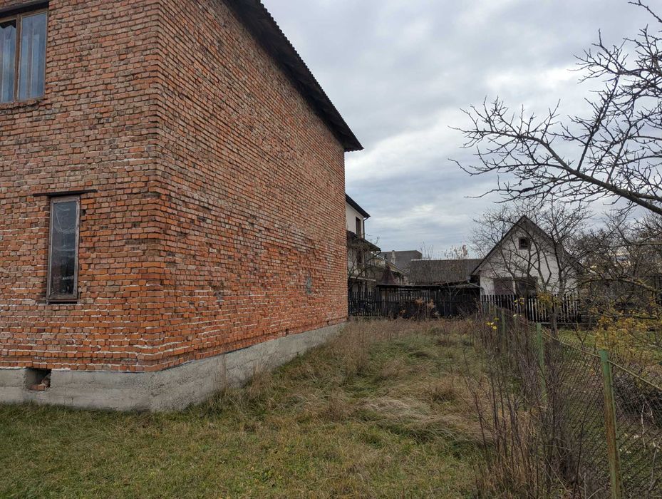 Продається будинок у с. Богородчани по вул. Вишневій (12)