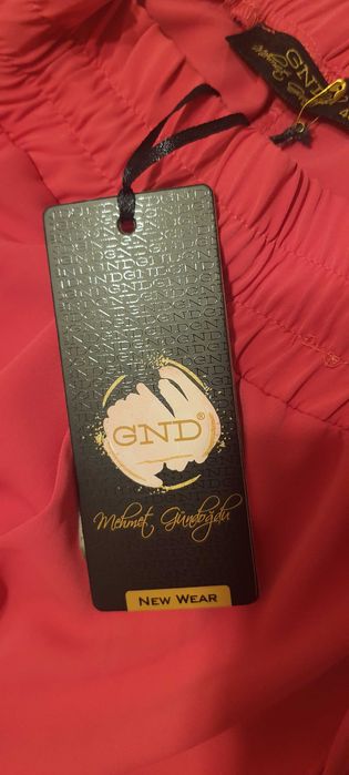 Дуже гарна брюки - юбка. На високий зріст, бедра 130 см. Брюки, юбка.