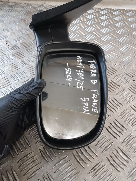 Lusterko Prawe 5Pin Opel Tigra B 06R- Europa K: Z2Hu
