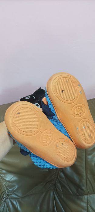 Капці тапки тапочки у садок Carter's