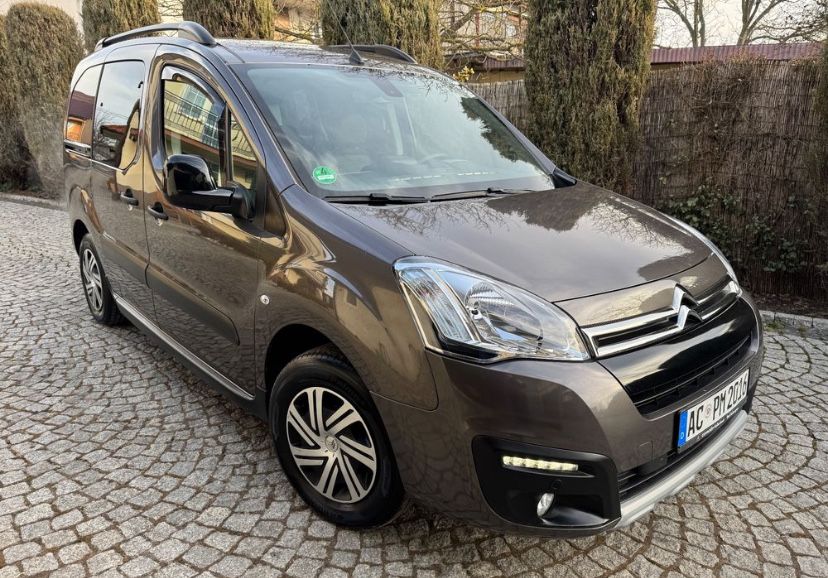 Citroen Berlingo 2015 дизель 1.56 HDi (120к/с) ТОП