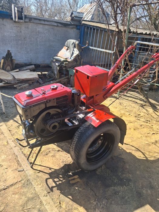 Мотоблок 8 к.с. з водяним охолодженням