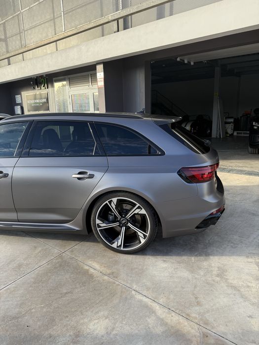 Audi RS4 Aavnt 2019