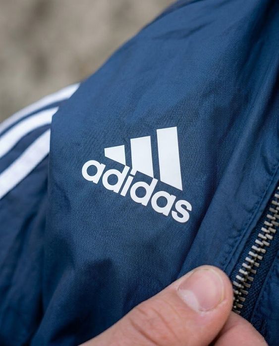 Спортивна вітровка Adidas з символікою Newcastle United