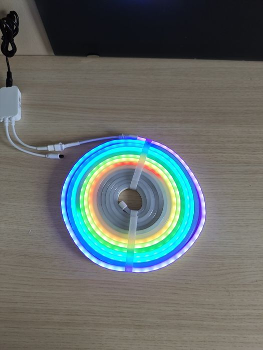 Taśma Neon LED RGBIC Zestaw 5 Metry Neon Świetlny Wąż Światlo Ledy RGB