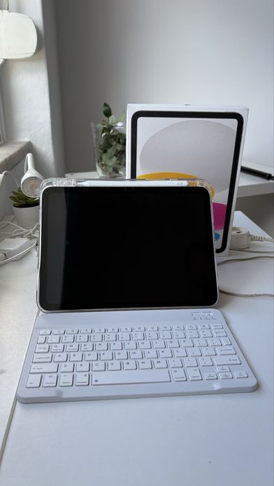 IPAD A16 256gb.