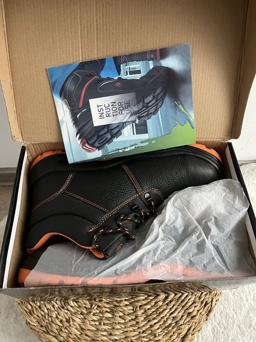 Buty robocze FIRSTY czarno pomarańczowe 45 nowe BHP praca