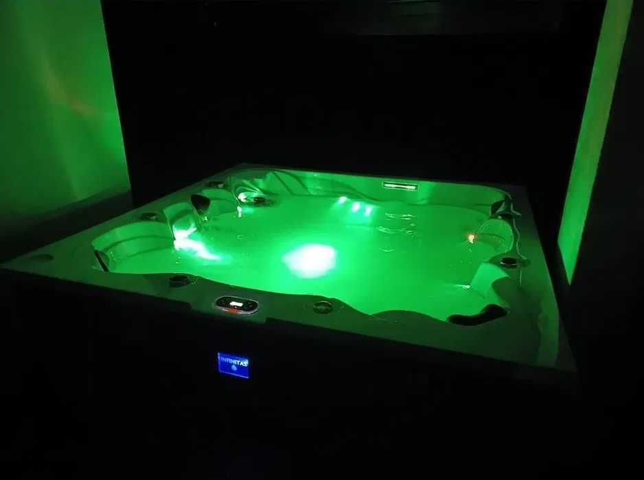 JACUZZI Wanna ogrodowa z hydromasażem Infinitas SE300 GERMANY - 13490€
