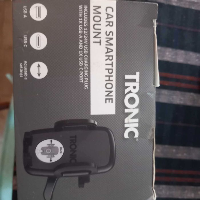 Suporte auto de telefone com carregador de isqueiro NOVO