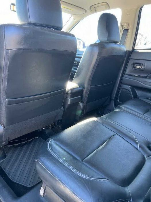 Mitsubishi Outlander PHEV SEL      2018