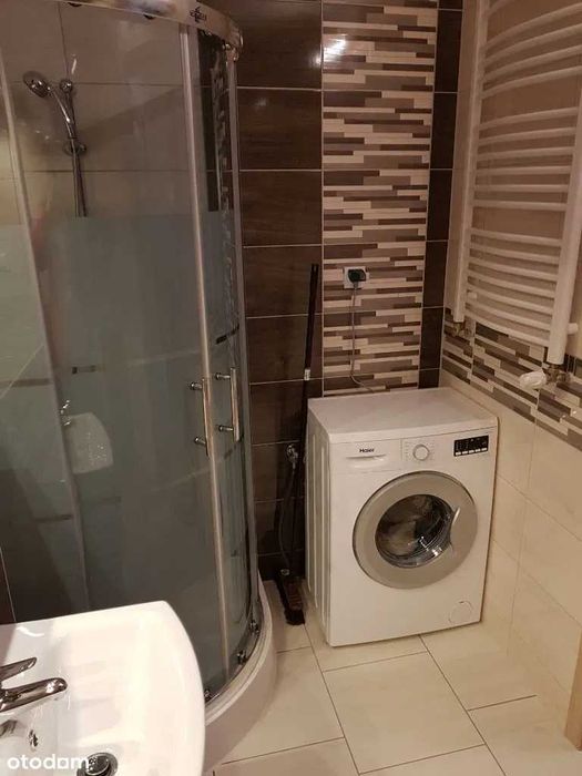 Wynajmę pokój 900 zl - Więcej
