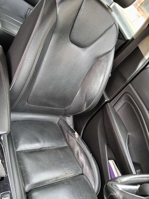 Fotele skóry Opel Insignia B kombi grzany przód i tył