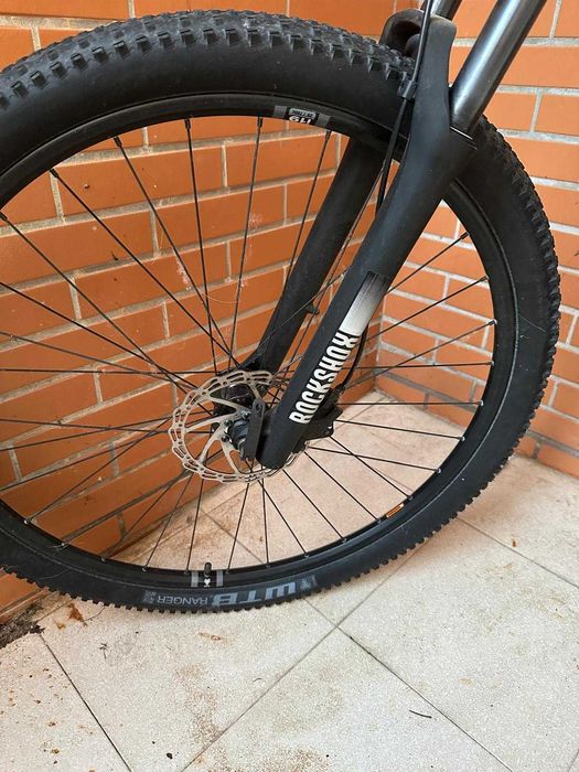 Bicicleta eléctrica Rock Machine STROM E90