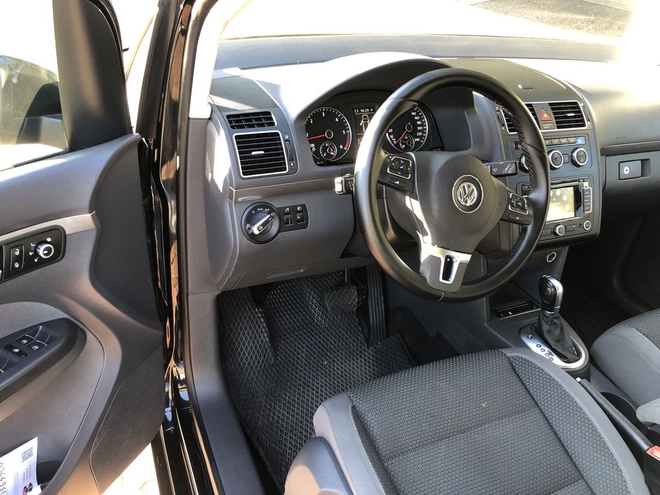 Volkswagen tоuran 2015р TDI ,автомат