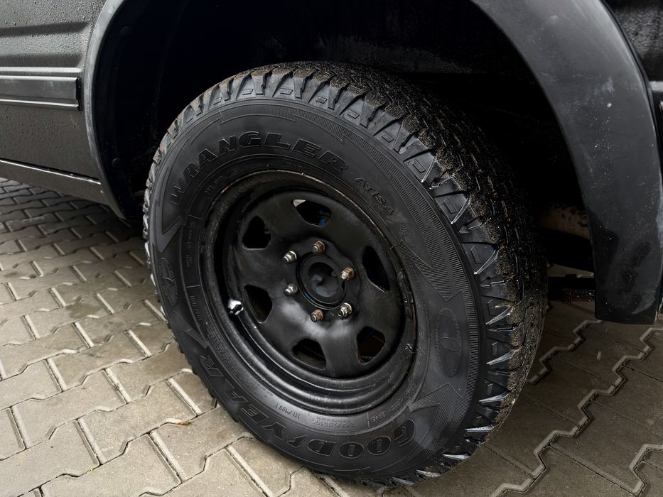 Opel Frontera 4X4 2.3 турбо дизель.