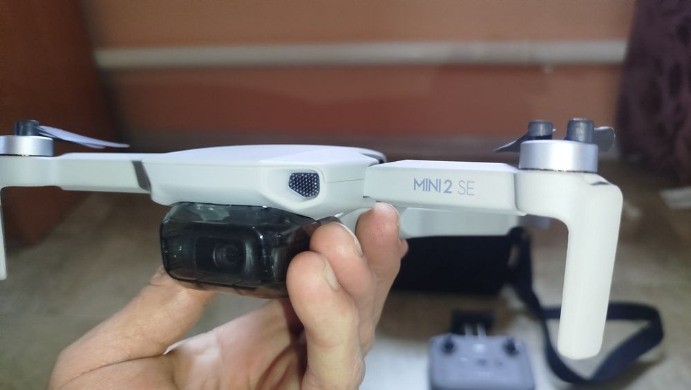 DJI Mini 2 SE все що на фото.