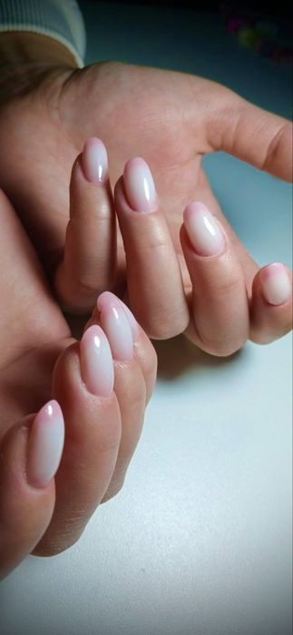 Нарощення нігтів,гель лак.