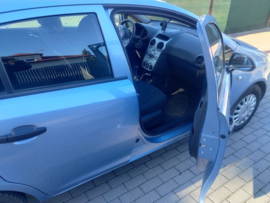 Opel Corsa D 2014 r 1.2 benzyna klima 5 drzwi