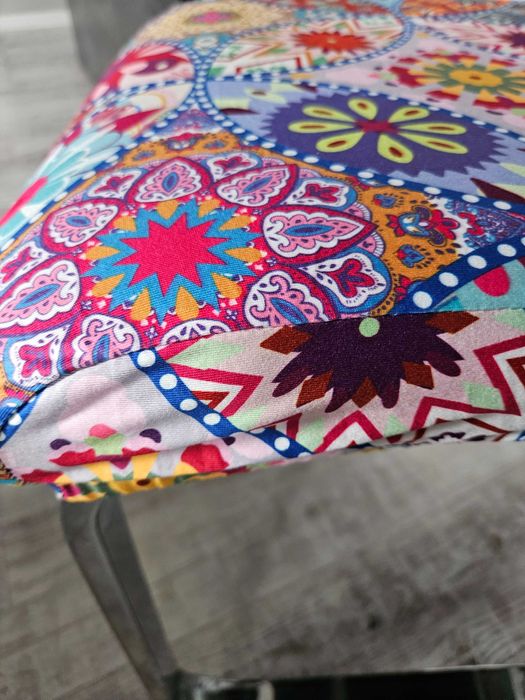 Pokrowce na krzesła wzór folklor kolorowe 4 szt uniwersalne