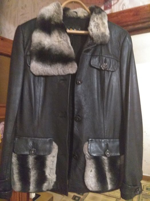 Куртка кожаная с мехом шеншилы