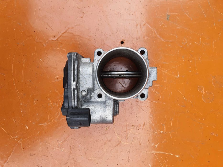 Дросельна заслінка Kia  Sorento 2 351002F100