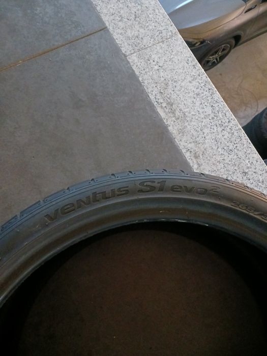 Vendo pneus semi-novos 265/30/19 Hankook