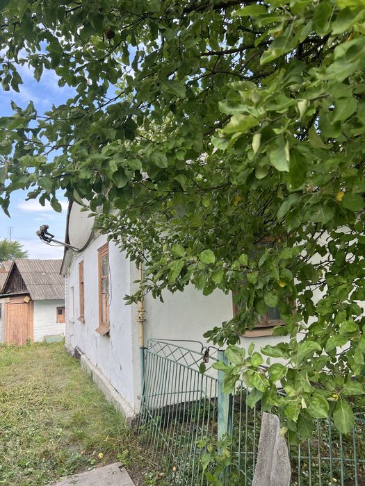 Продам будинок + 6 сот. землі  в м. Шепетівка