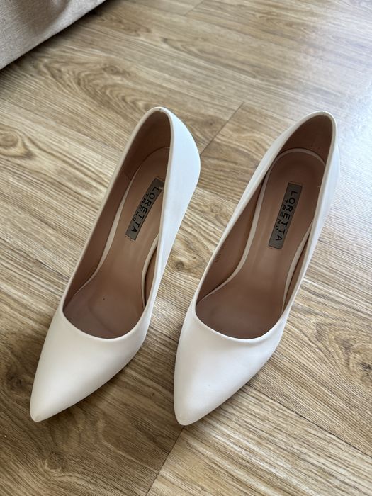 Жіночі класичні туфлі