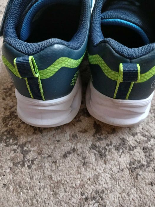Кроссовки, кросівки Skechers