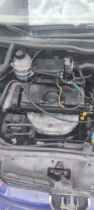 Peugeot  206   a gasolina para despachar barato