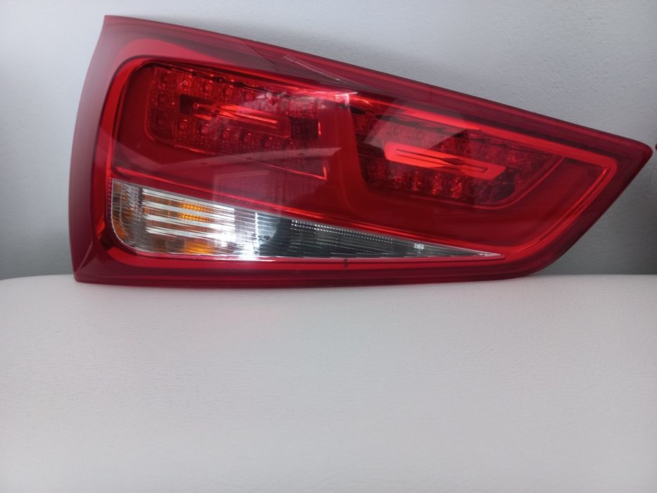 Lampa lewa led Audi a1 8x0