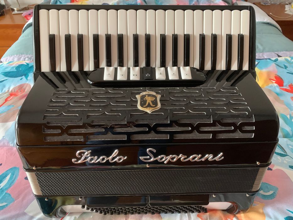 Acordeão Paolo Soprani