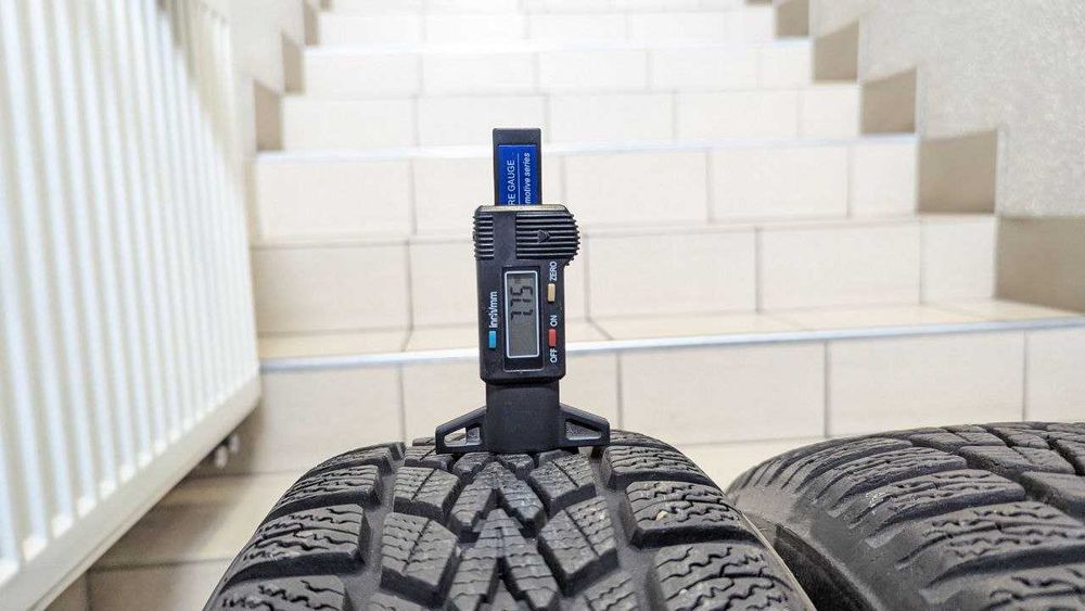 Шини 185/60 R15 88T Dunlop Winter Responce-2