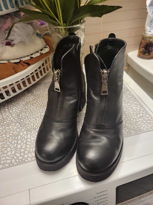 Ботинки женские кожаные р.39