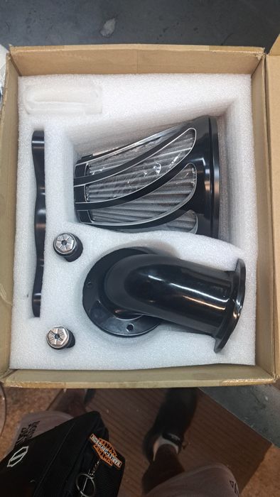 Harley Touring 2013r ...filtr powietrza stożkowy
