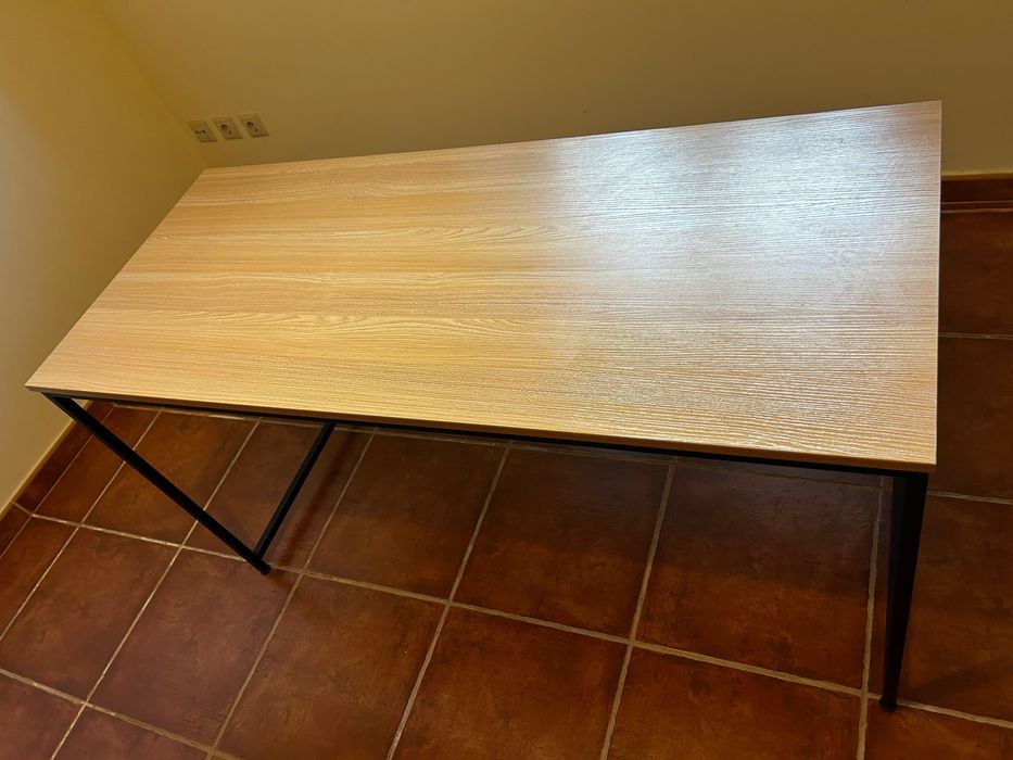 Mesa de escritório Dek
