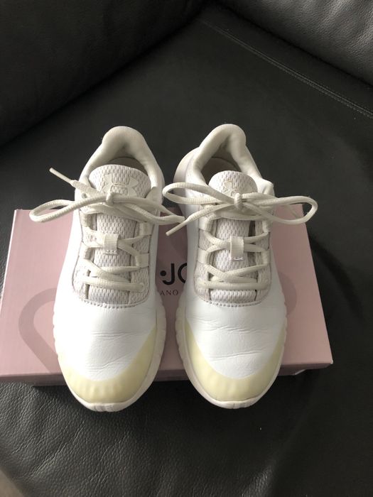 Buty Under Armour r.36