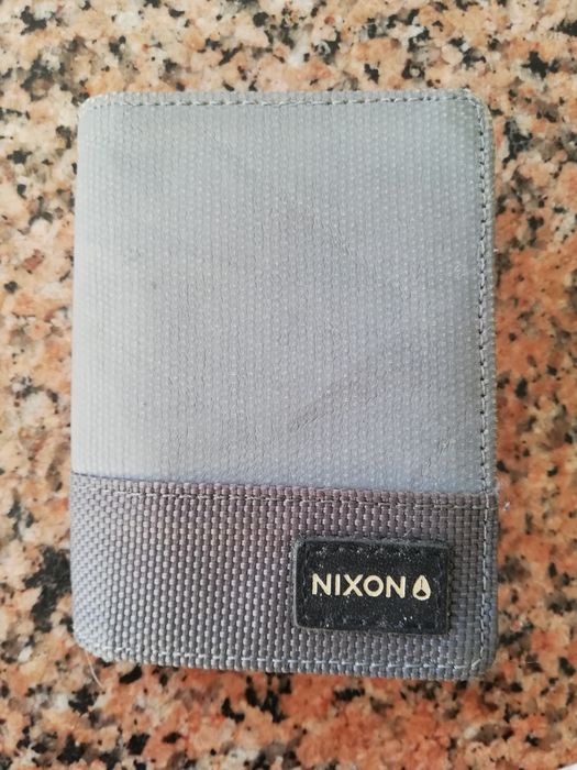Carteira NIXON nova