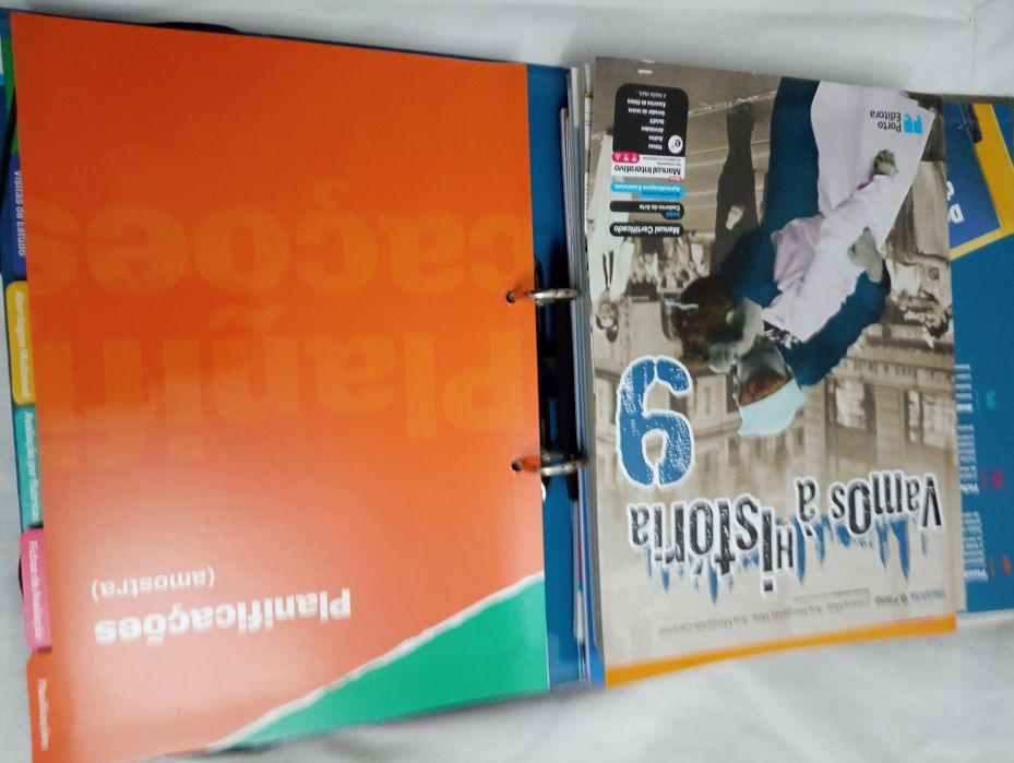 Vamos à História - 9.º Ano	Dossier do professor completo. NOVOS*