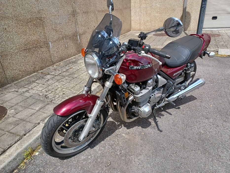 Kawasaki ZR 1100