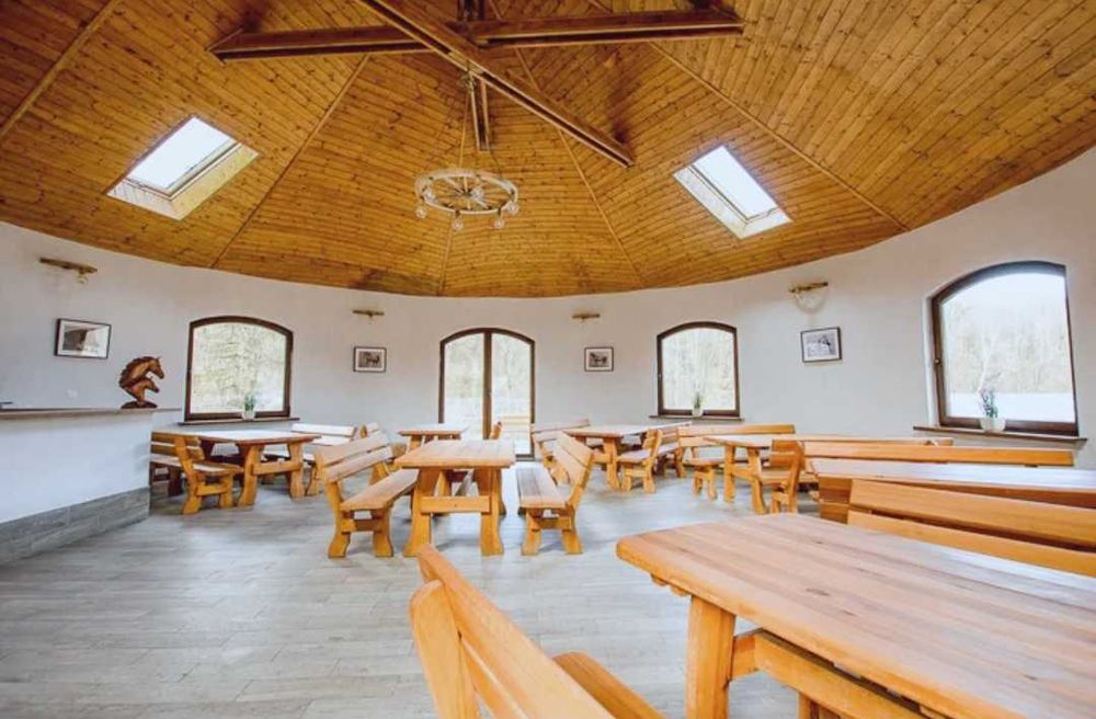 Sala na imprezy okolicznościowe w Stadninie Koni | Wiejski klimat pod Krakowem