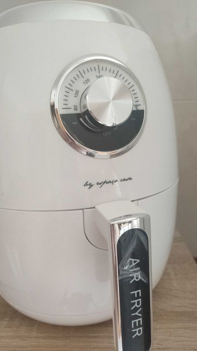 Air fryer praticamente nova