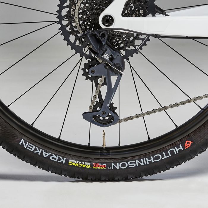 BTT Cross Country RACE 900S GX Eagle, rodas Reynolds e quadro em