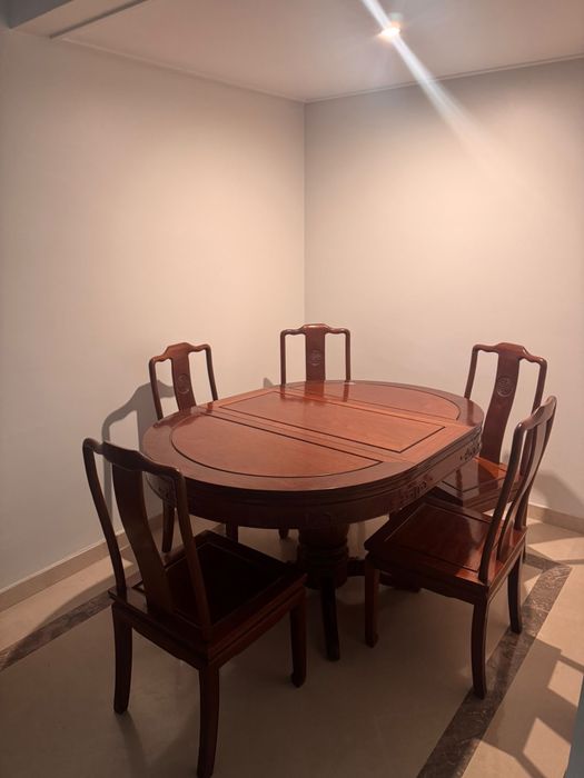 Vende-se Mesa + 6 cadeiras - Mobilia de Cantão NOVA