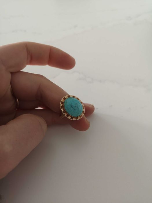 złoty pierścionek z turkusem, Warmet, unikat